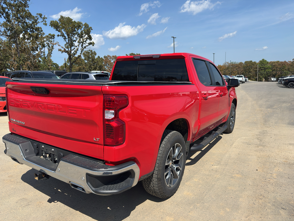 2025 Chevrolet Silverado LT photo 5