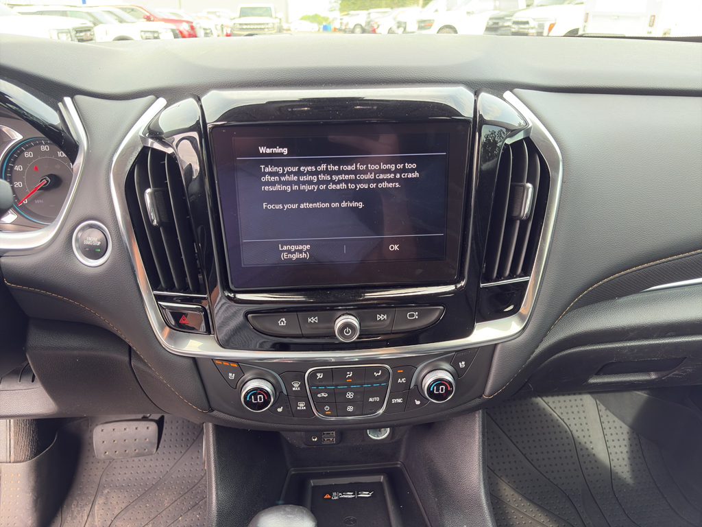 2021 Chevrolet Traverse representative vehicle photo