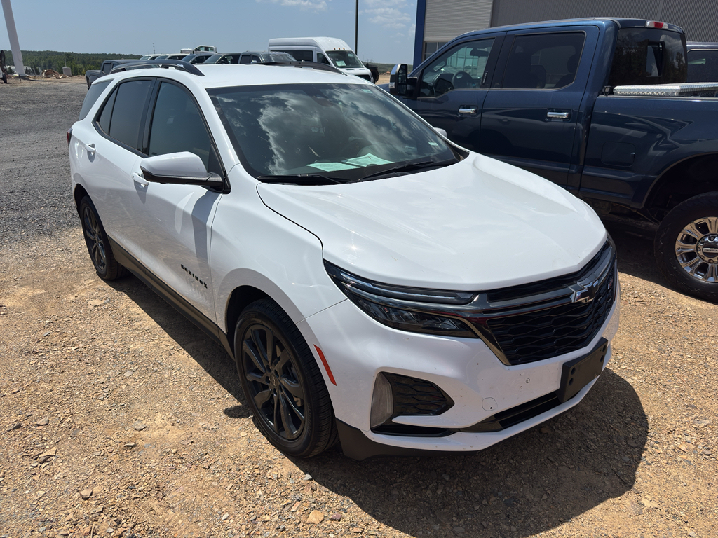2023 Chevrolet Equinox RS photo 3