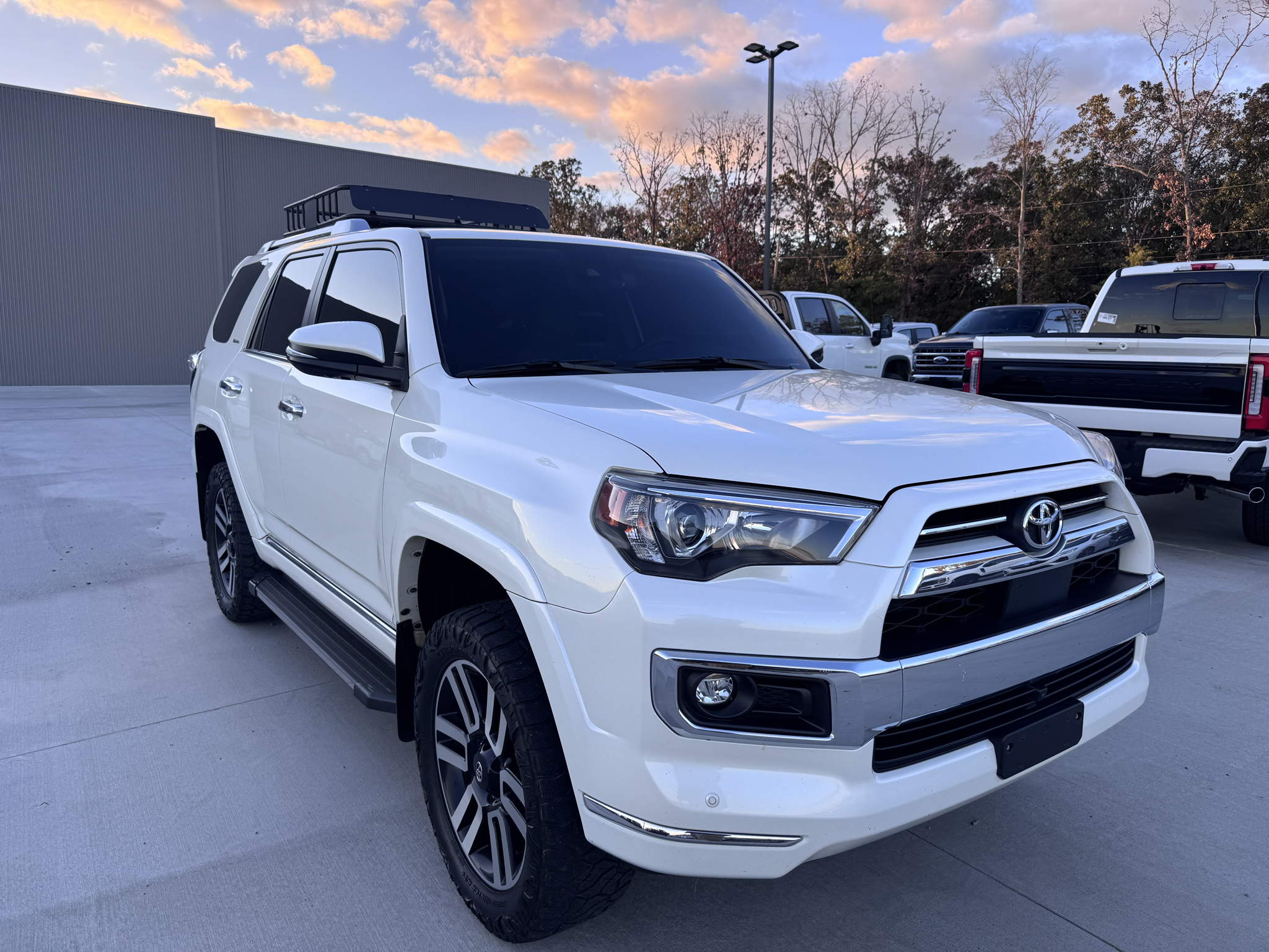 2023 Toyota 4Runner Limited photo 3