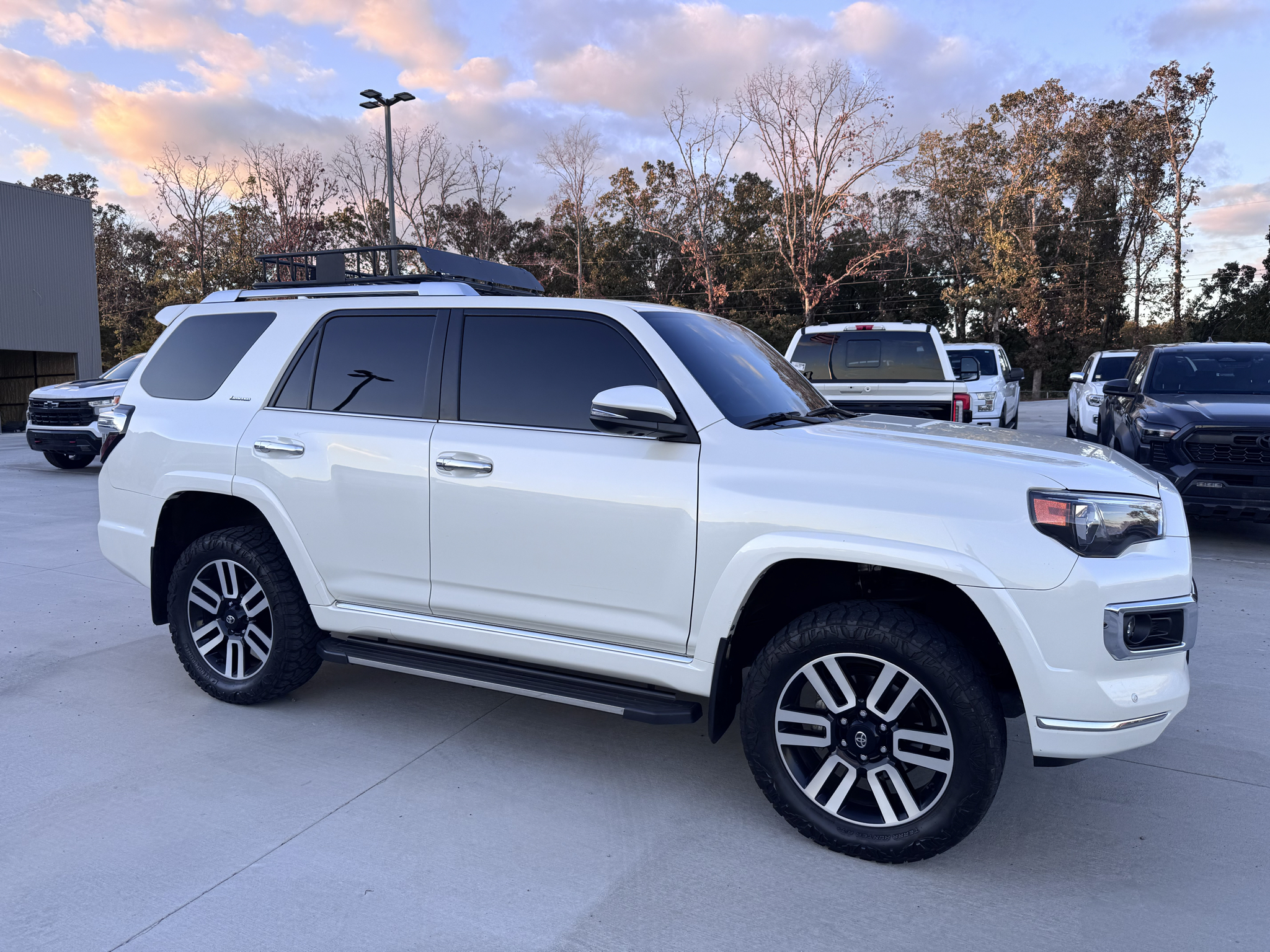2023 Toyota 4Runner Limited photo 4