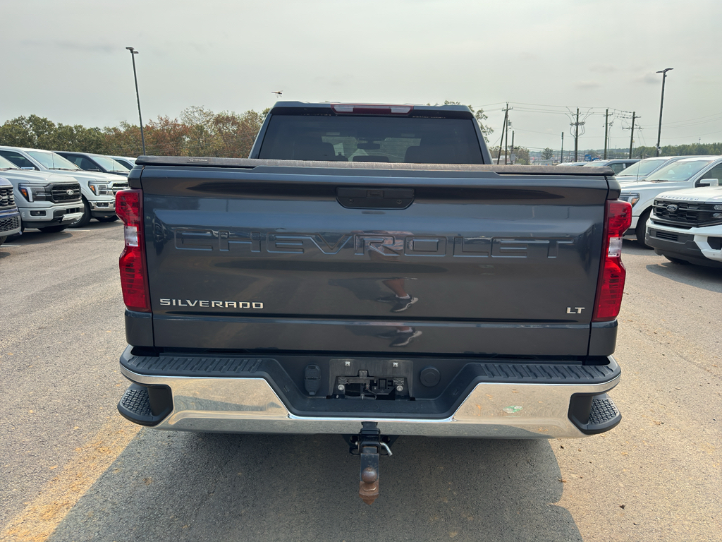 2022 Chevrolet Silverado LT photo 6