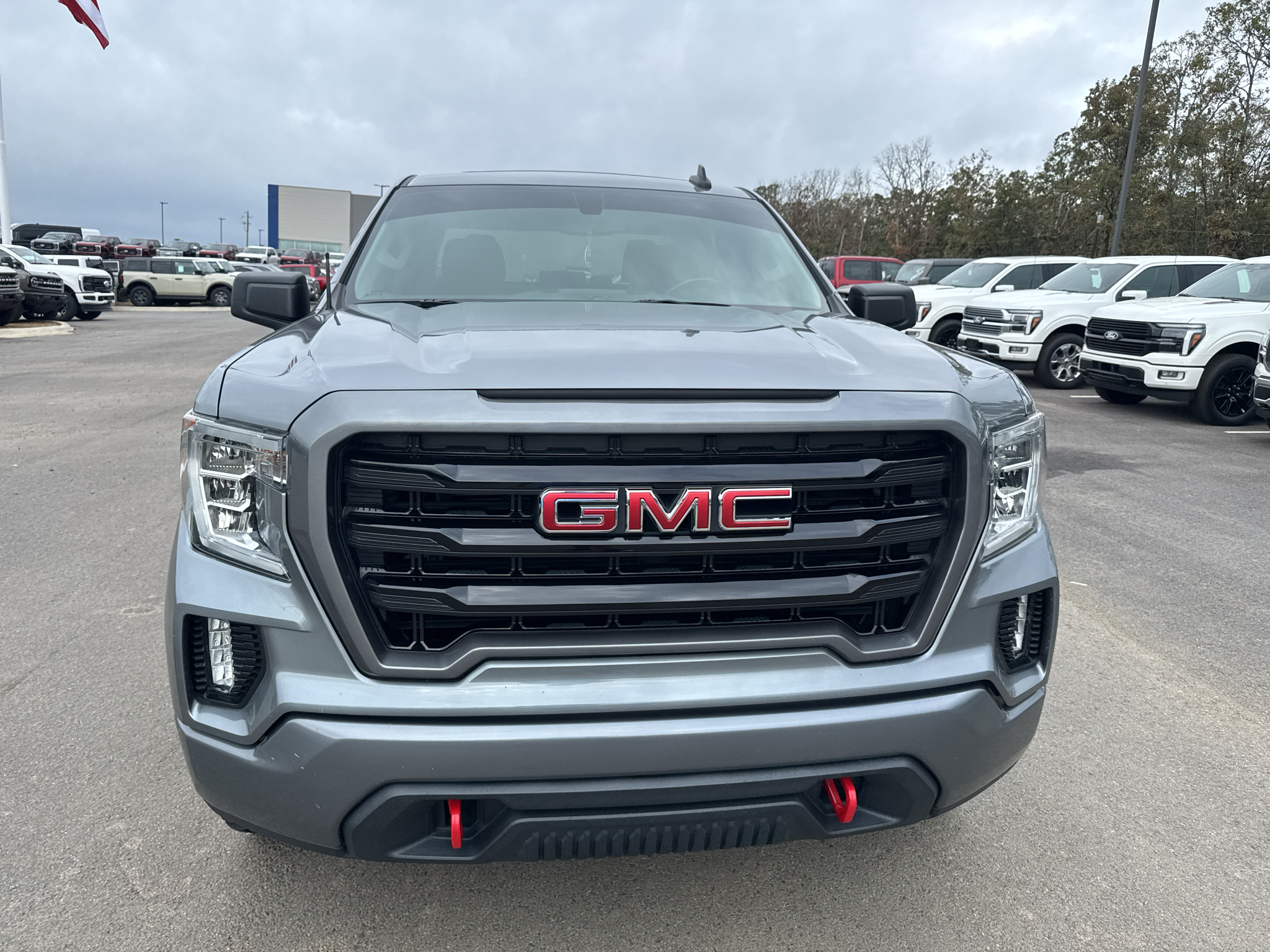 2020 GMC Sierra Elevation photo 2