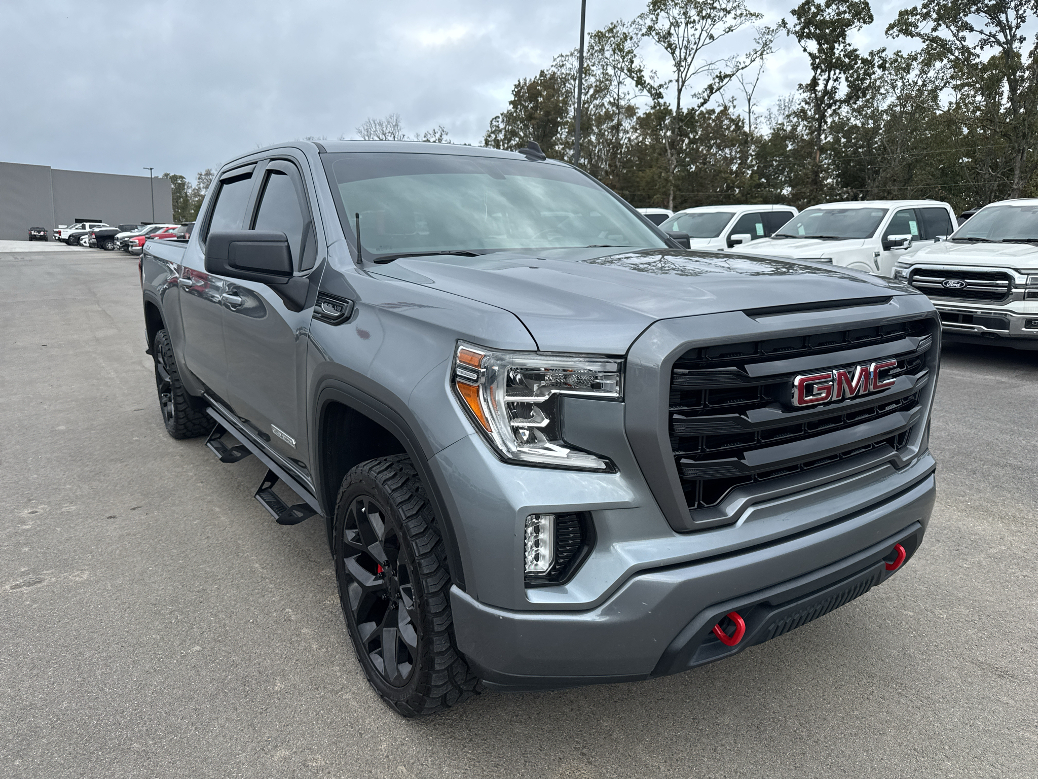 2020 GMC Sierra Elevation photo 3