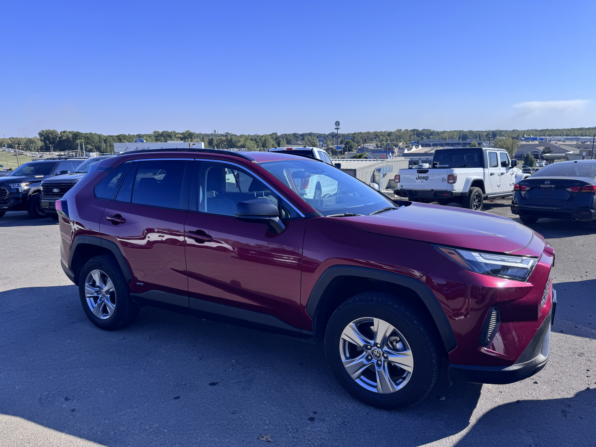 2025 Toyota RAV4 Hybrid Hybrid LE photo 4