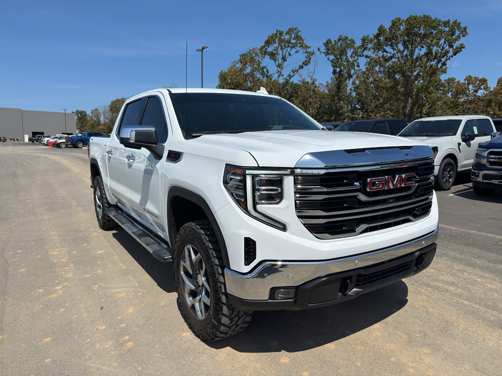 2023 GMC Sierra SLT photo 3