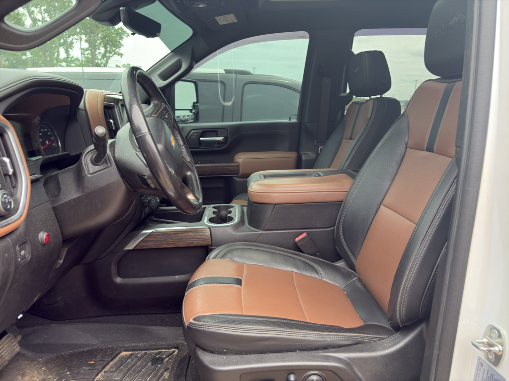 2022 Chevrolet Silverado HD representative vehicle photo