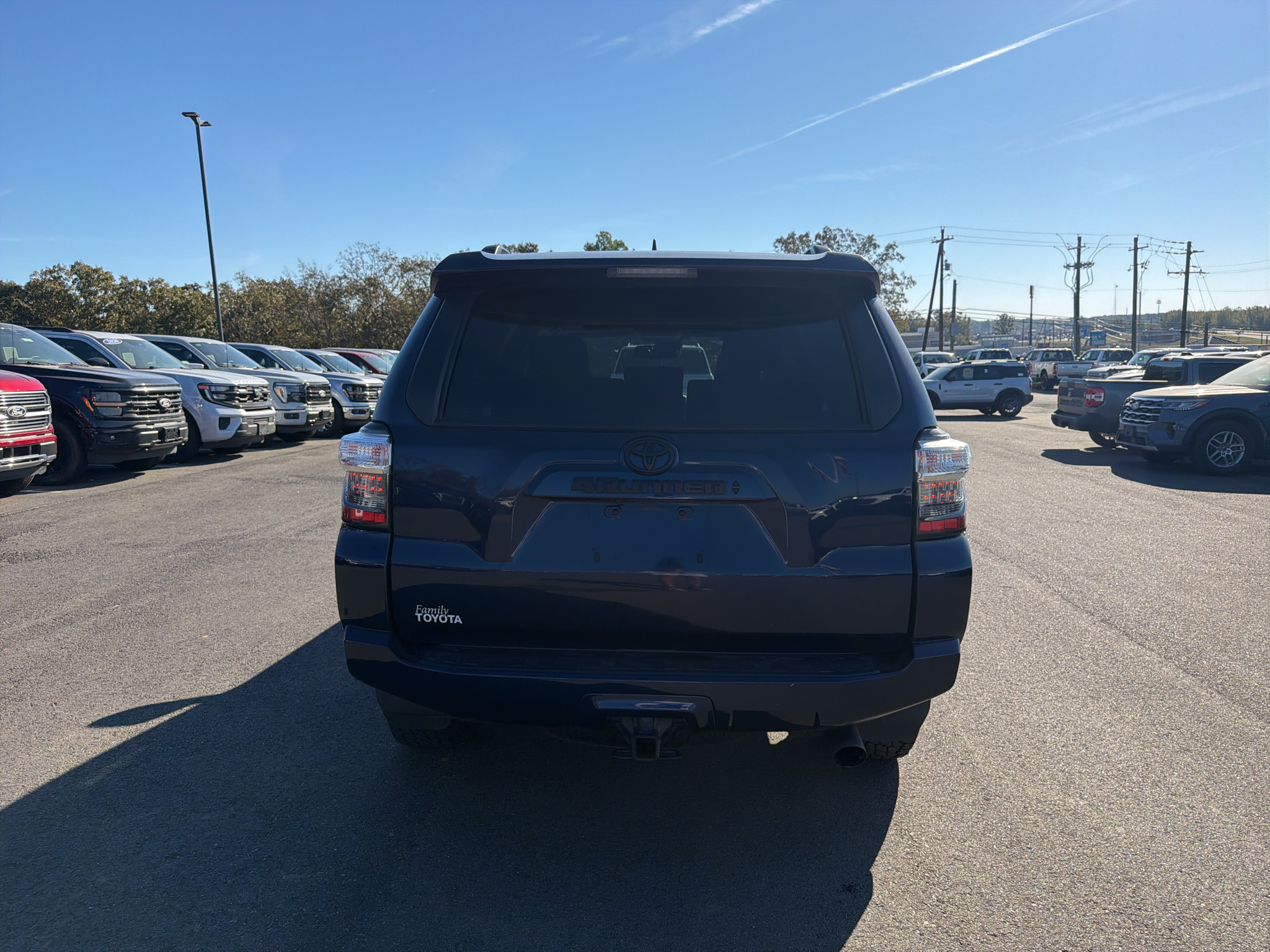2023 Toyota 4Runner SR5 Premium photo 4