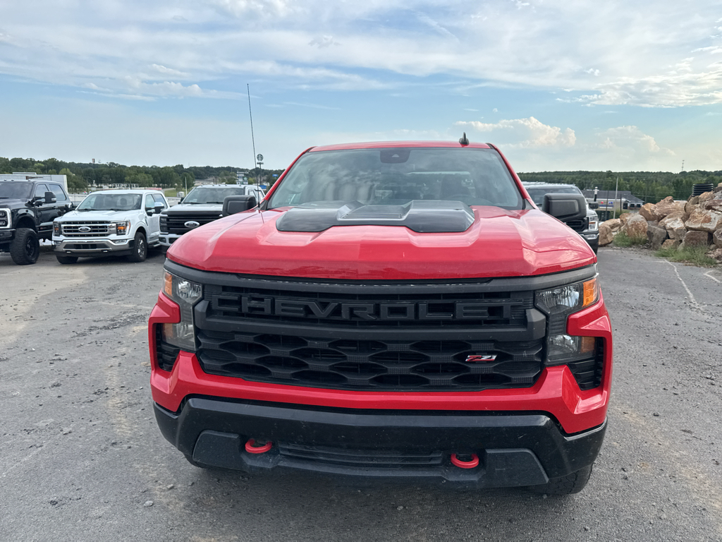 2022 Chevrolet Silverado Custom Trail Boss photo 2