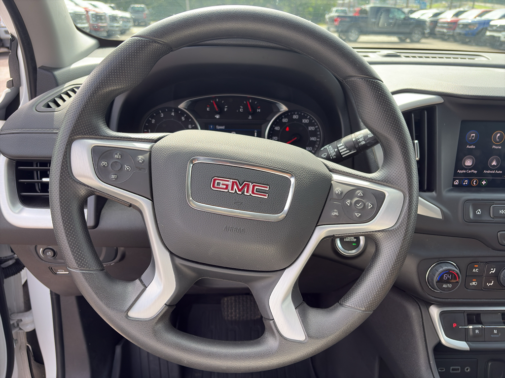 2024 GMC Terrain SLE photo 6