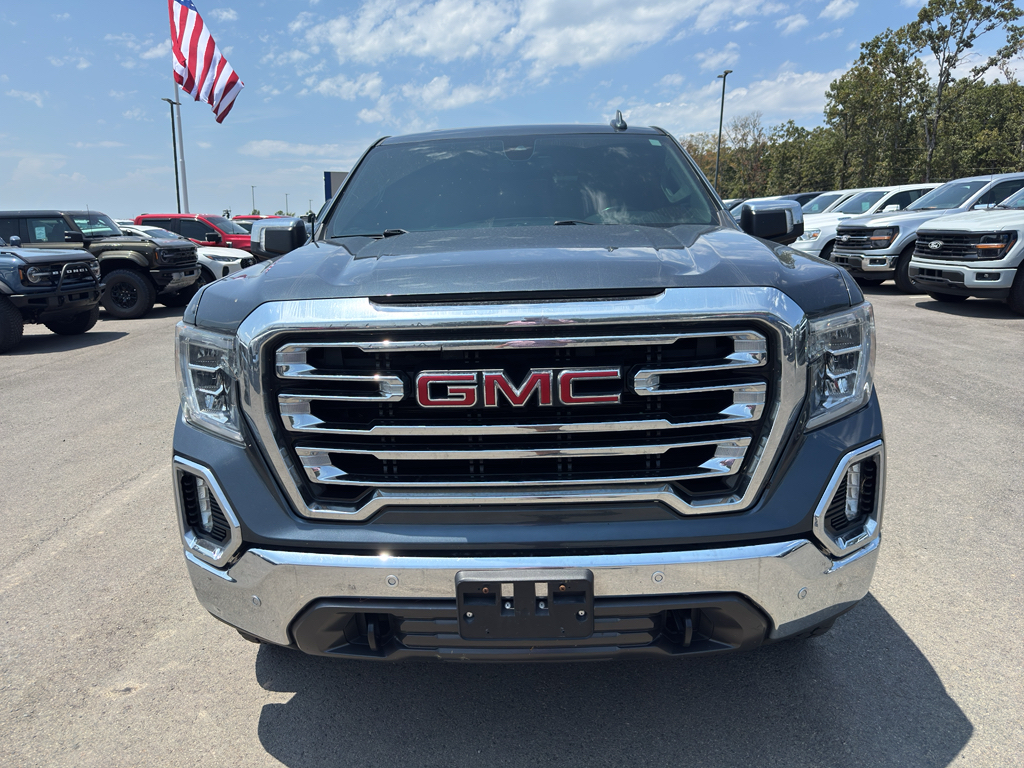 2020 GMC Sierra SLT photo 2