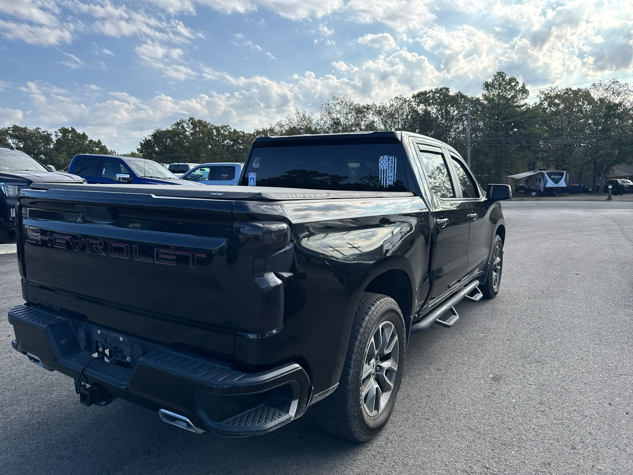 2021 Chevrolet Silverado RST photo 5