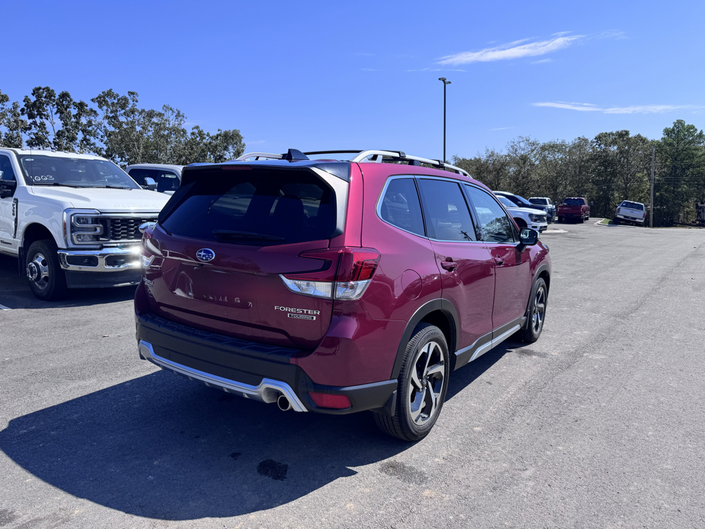 2024 Subaru Forester Touring photo 5