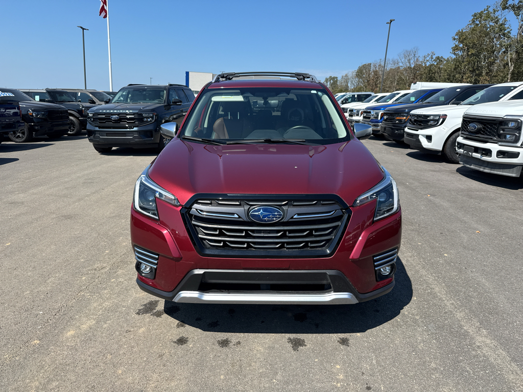 2024 Subaru Forester Touring photo 2