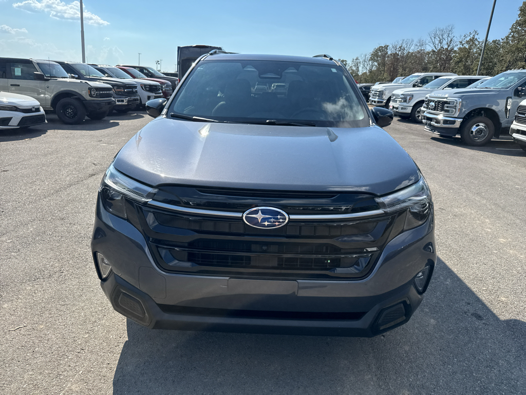 2025 Subaru Forester Touring photo 2