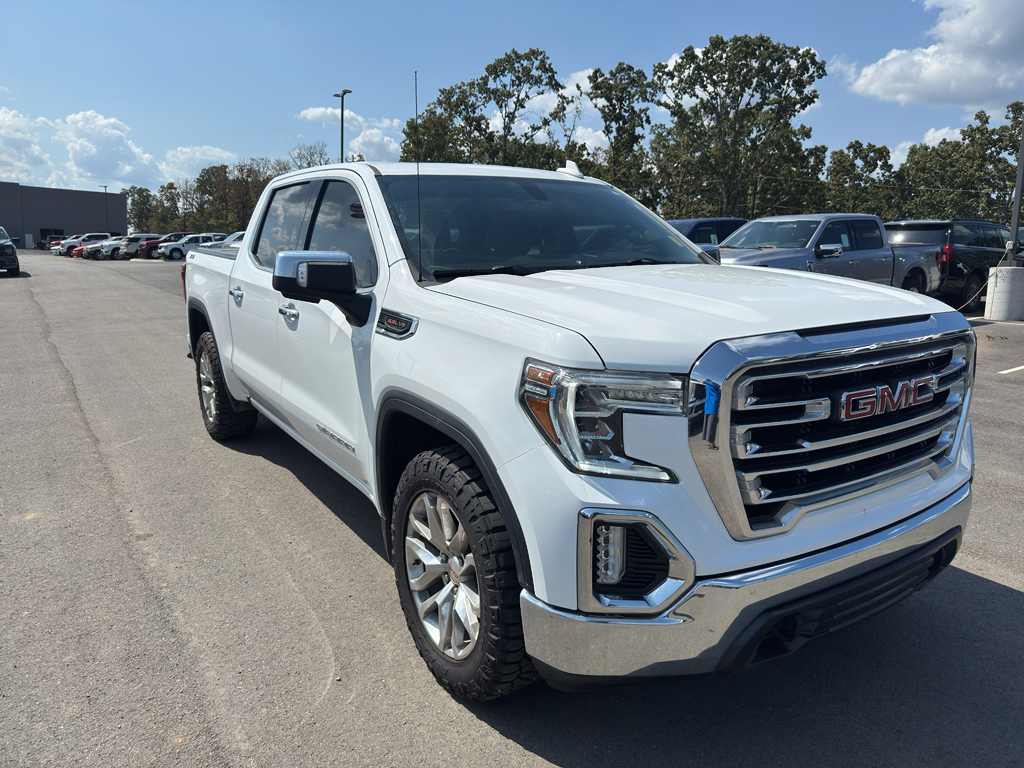 2021 GMC Sierra SLT photo 3