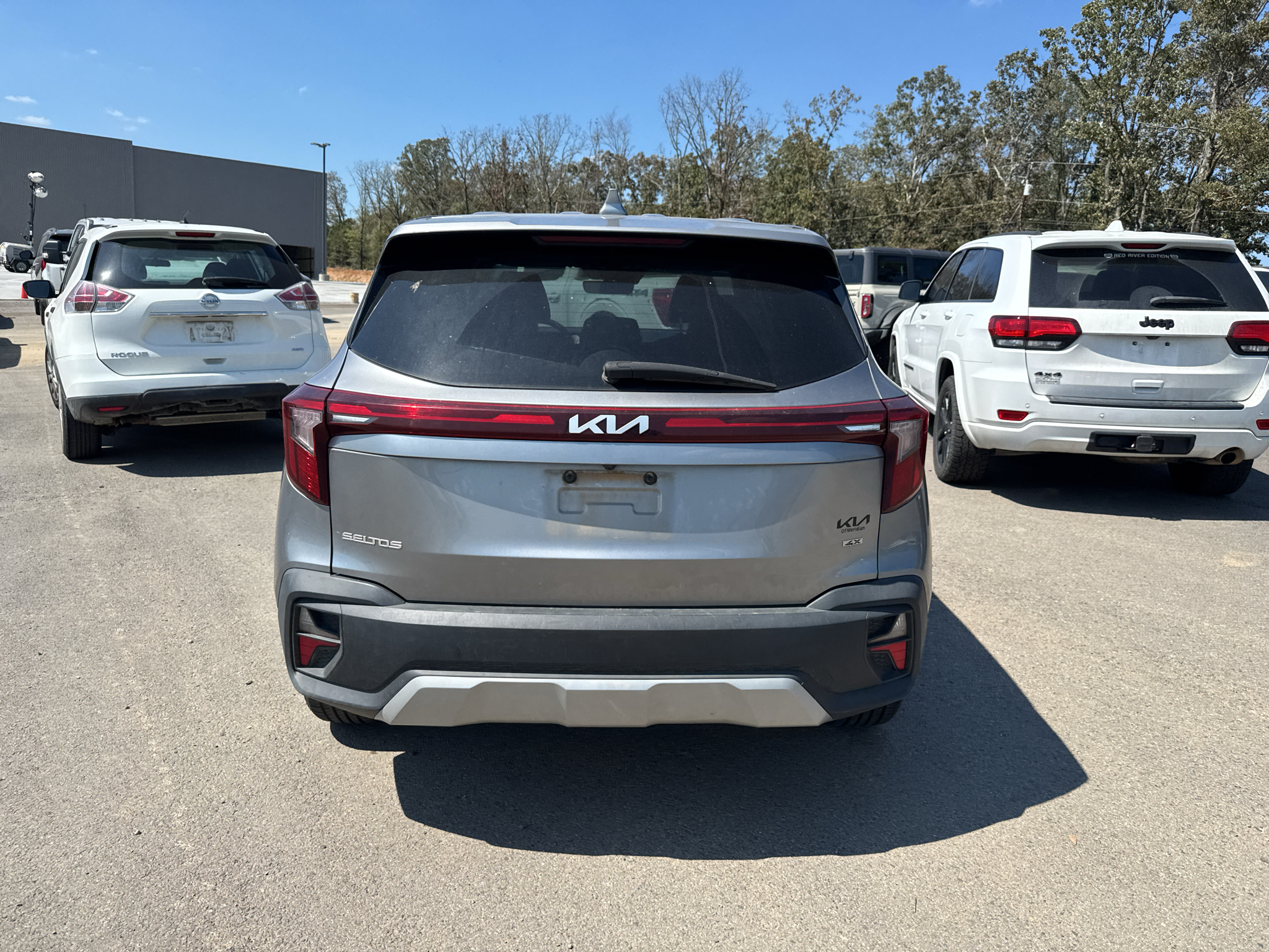 2024 Kia Seltos LX photo 6