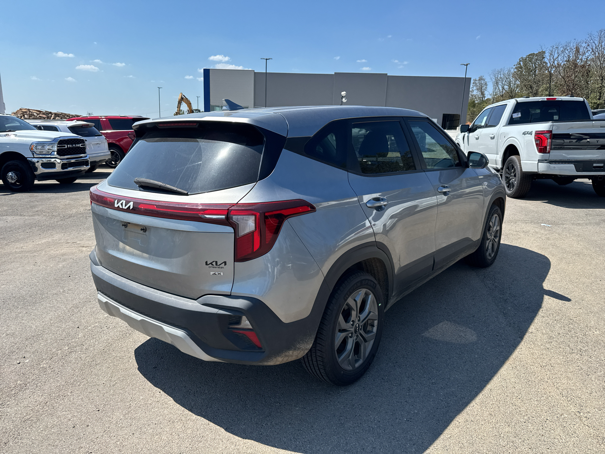 2024 Kia Seltos LX photo 5