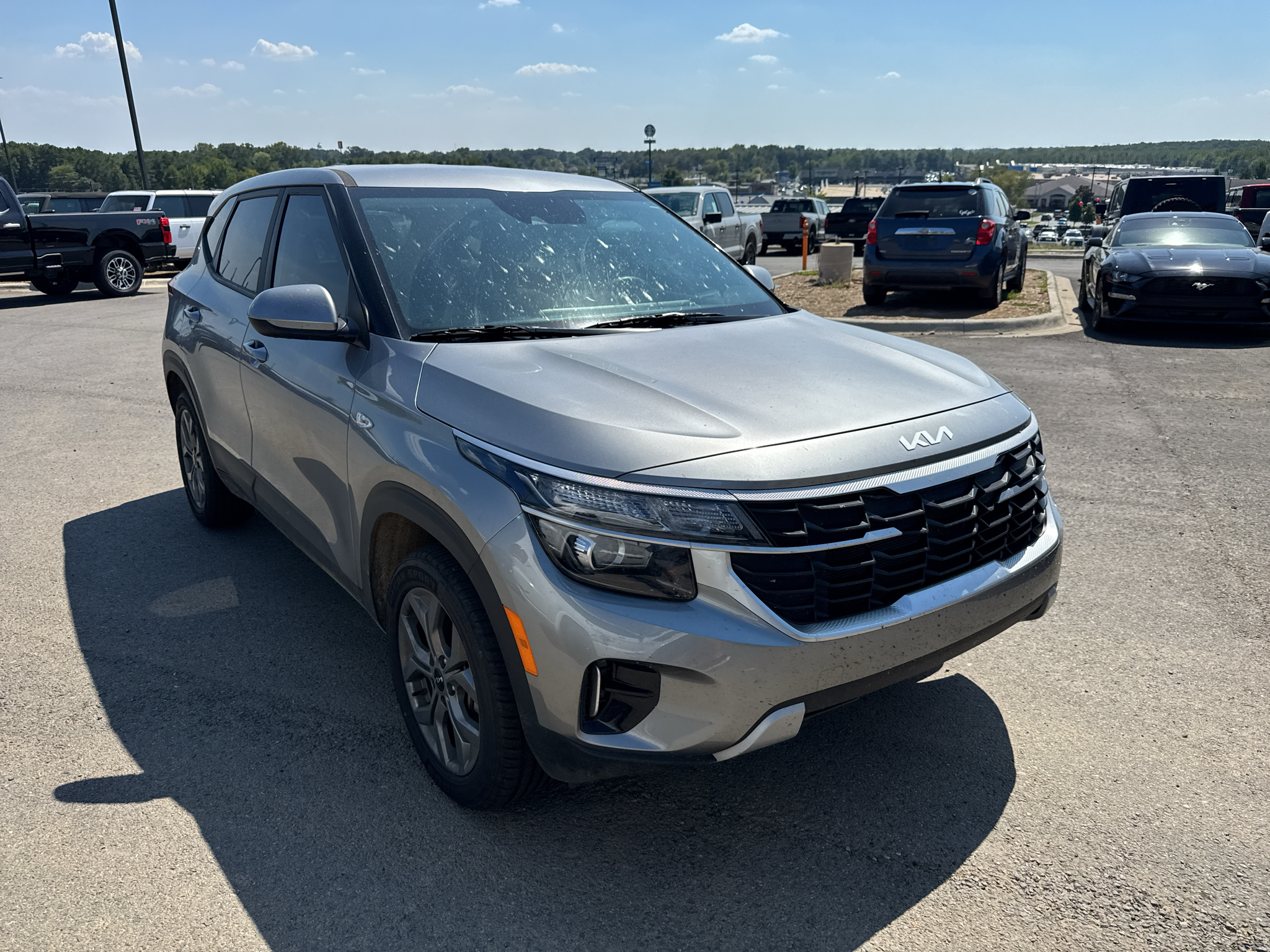 2024 Kia Seltos LX photo 3
