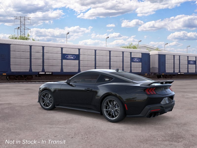 2026 Ford Mustang Dark Horse photo 4