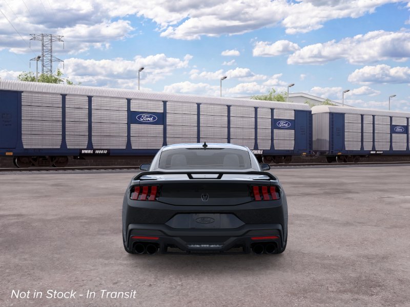 2026 Ford Mustang Dark Horse photo 5