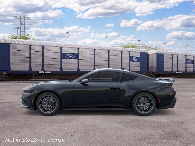 2026 Ford Mustang Dark Horse photo 3