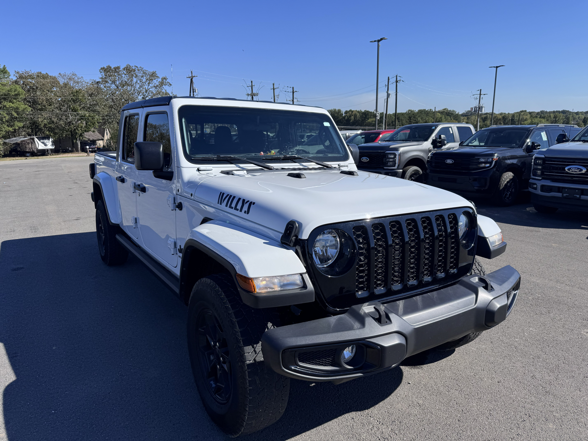 2023 Jeep Gladiator Willys photo 3