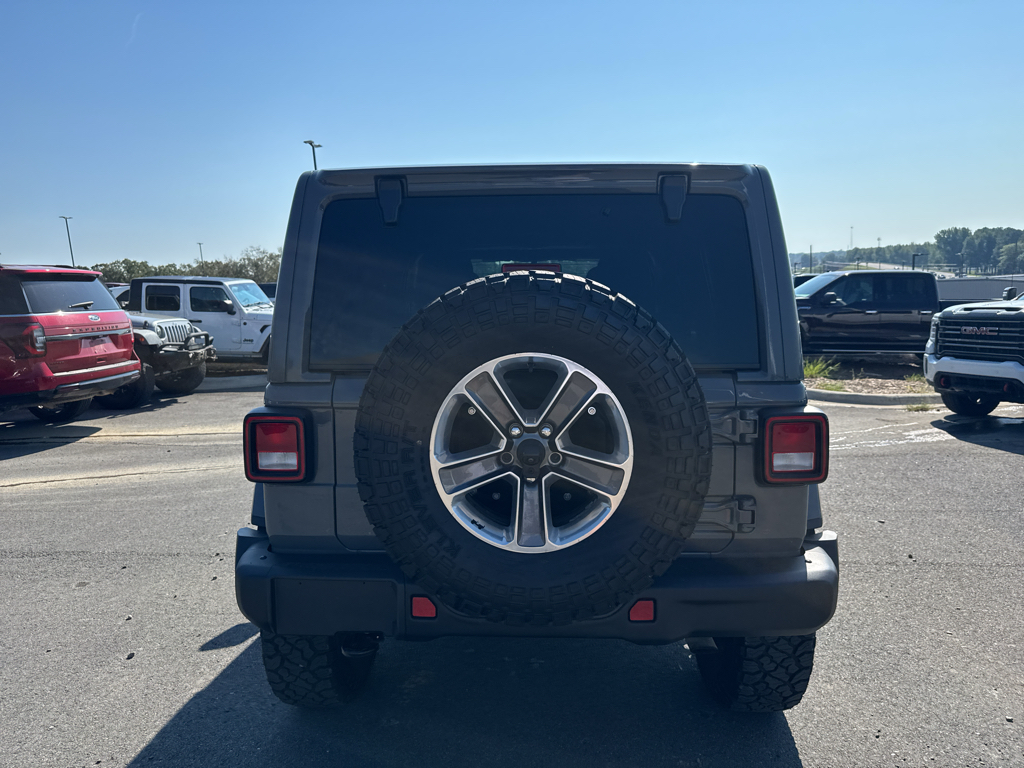 2023 Jeep Wrangler Sahara photo 6