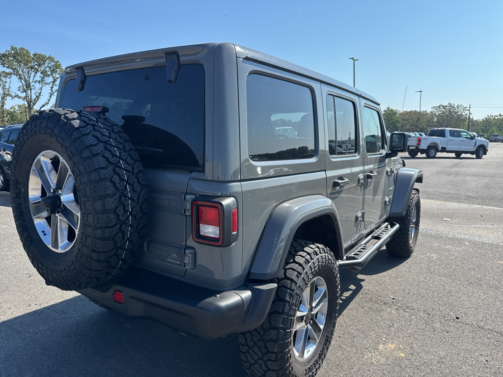 2023 Jeep Wrangler Sahara photo 5