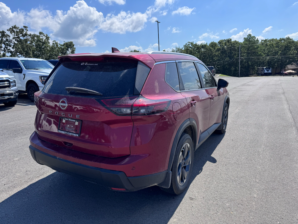 2026 Nissan Rogue SV photo 5