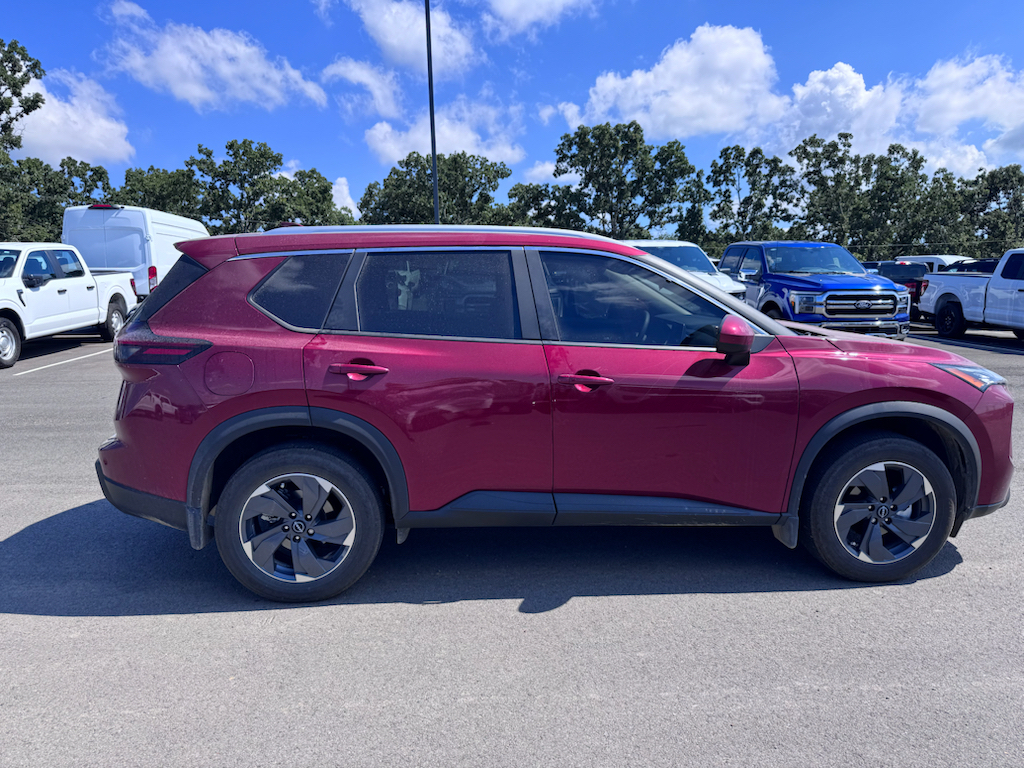 2026 Nissan Rogue SV photo 6