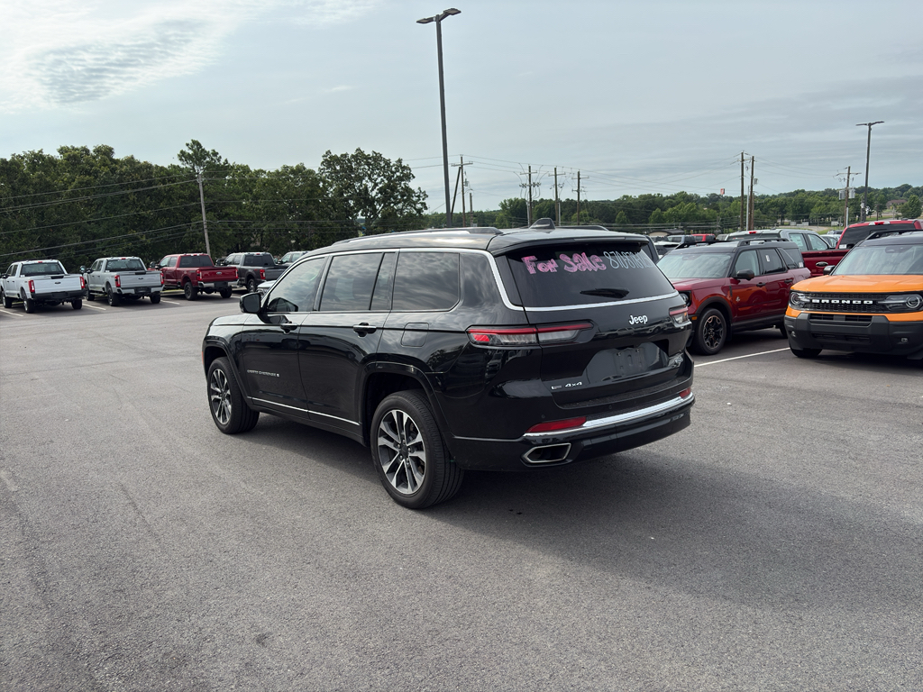 2023 Jeep Grand Cherokee L Overland photo 2