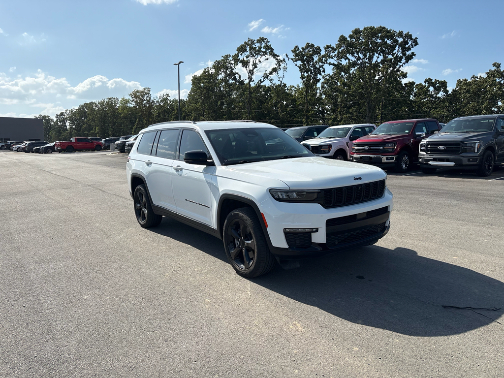 2023 Jeep Grand Cherokee L Limited photo 4