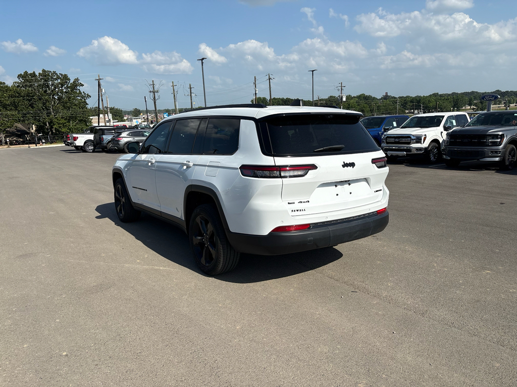 2023 Jeep Grand Cherokee L Limited photo 2
