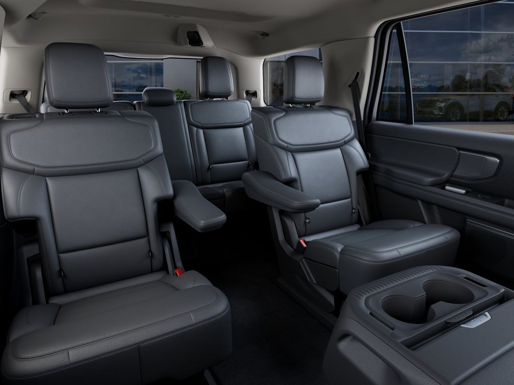 2027 Agate Black Metallic Ford Expedition Active 4X4 SUV