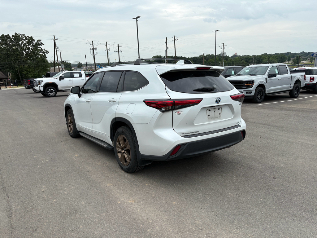 2022 Toyota Highlander Hybrid Hybrid Bronze Edition photo 2