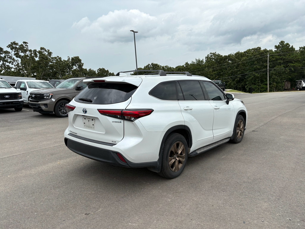2022 Toyota Highlander Hybrid Hybrid Bronze Edition photo 3