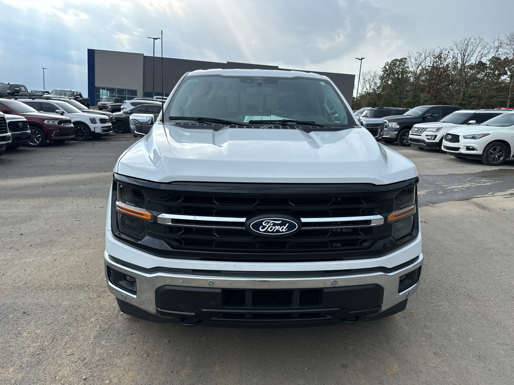 2024 Ford F-150 XLT photo 2
