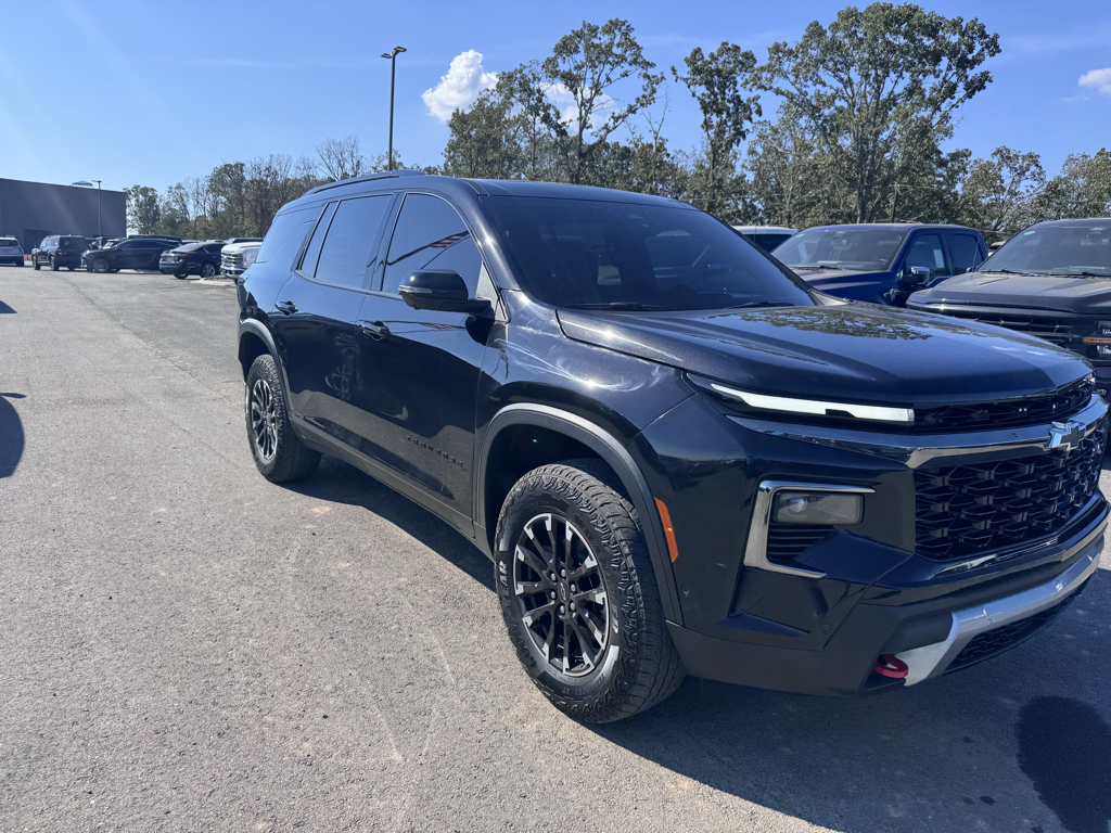 2025 Chevrolet Traverse AWD Z71 photo 4