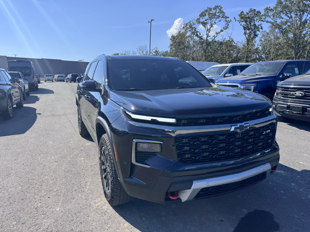 2025 Chevrolet Traverse AWD Z71 photo 3