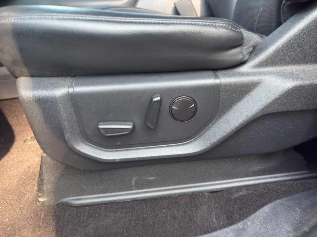 2022 Ford Expedition representative vehicle photo