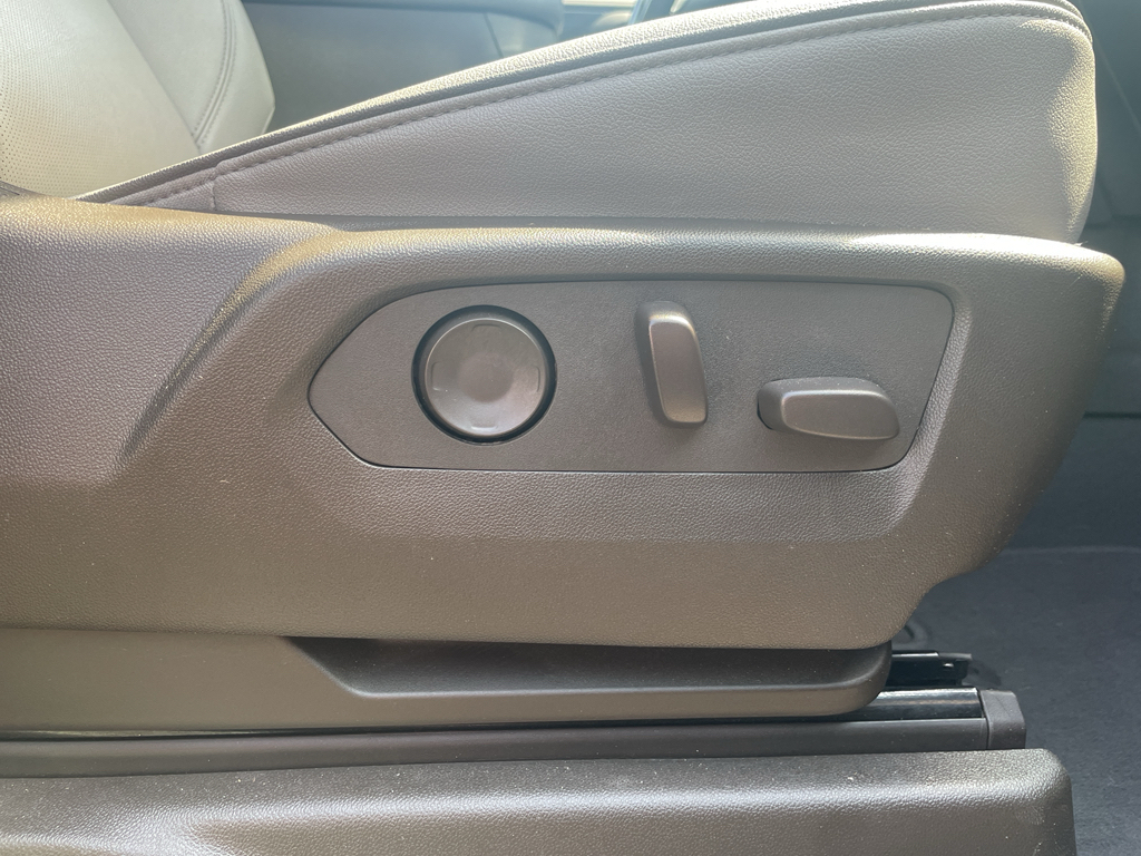 2024 Gmc Yukon representative vehicle photo