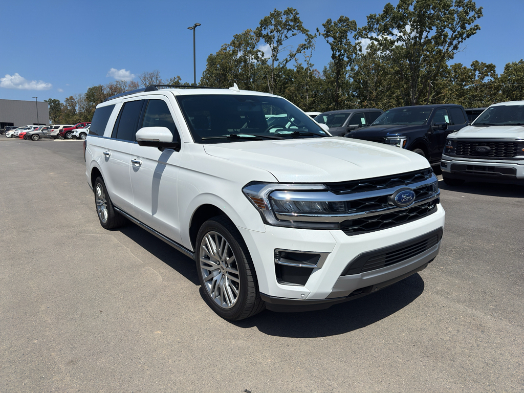 2023 Ford Expedition MAX Limited photo 3