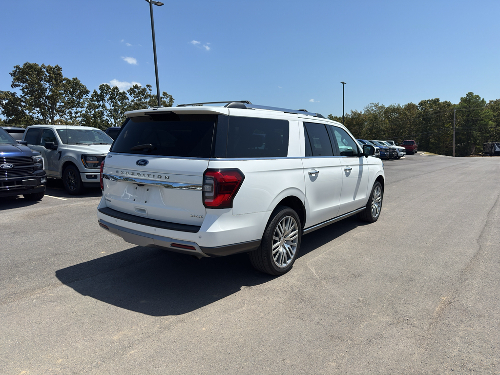 2023 Ford Expedition MAX Limited photo 5