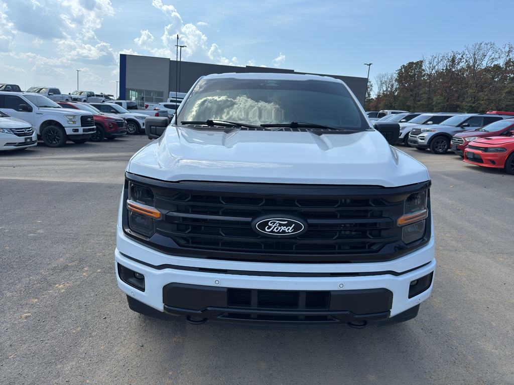2024 Ford F-150 XLT photo 2