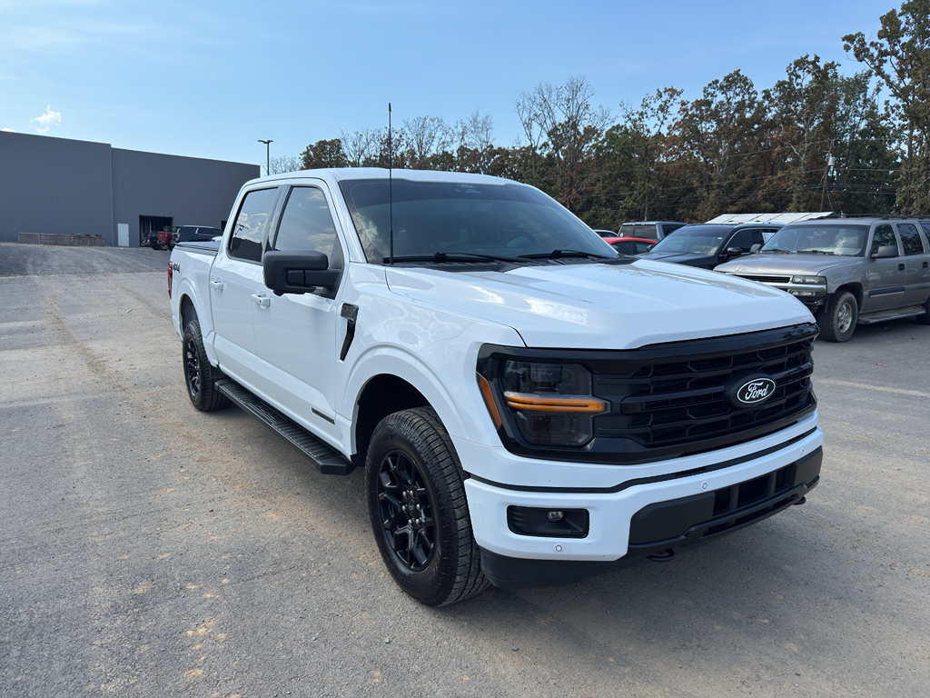 2024 Ford F-150 XLT photo 3