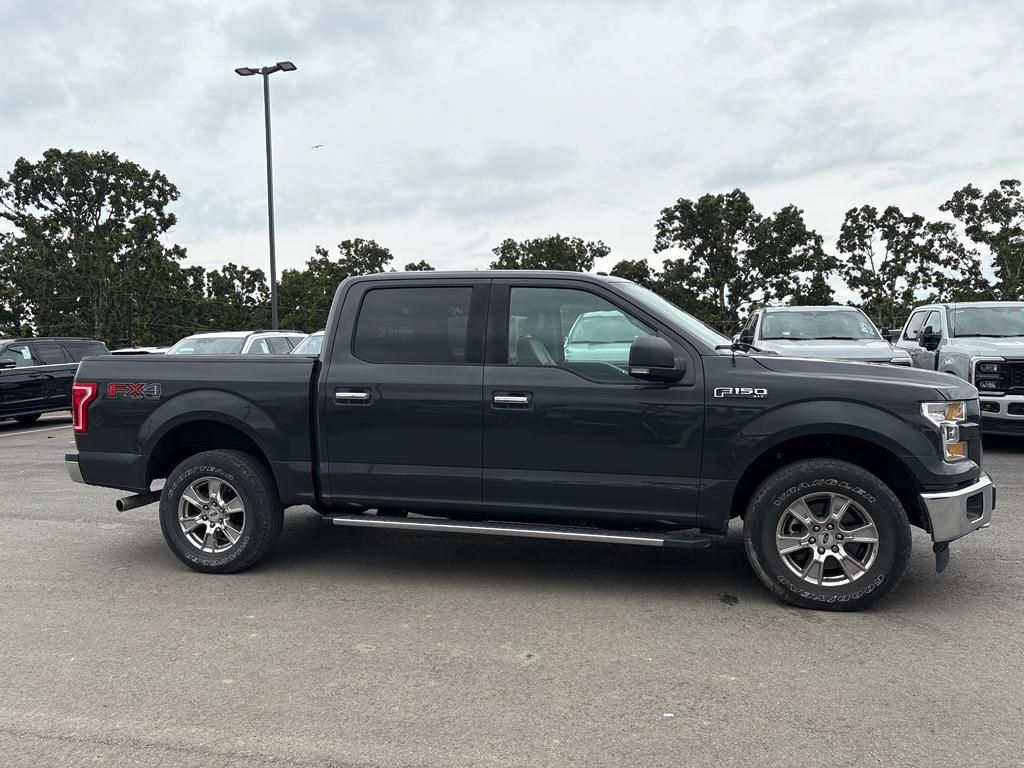 2017 Ford F-150 XLT photo 5