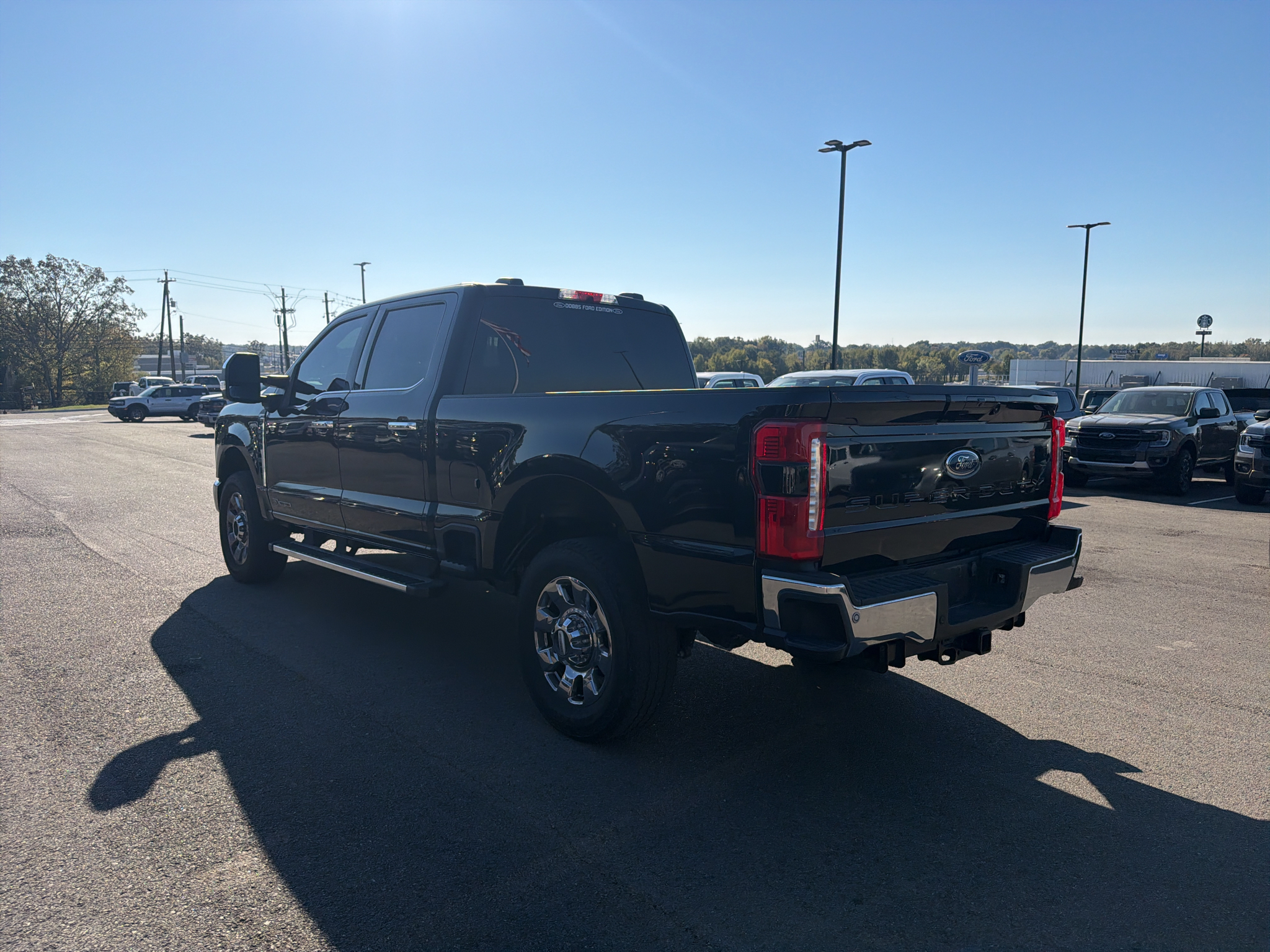 2025 Ford F-250 LARIAT photo 3