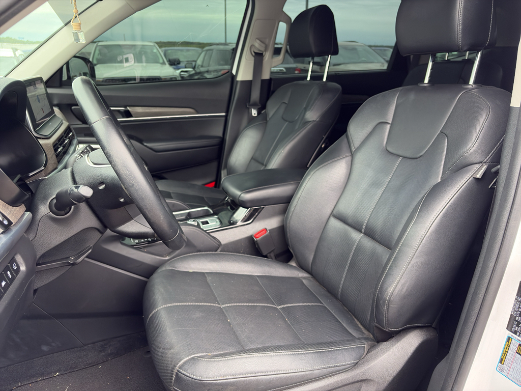 2022 Kia Telluride representative vehicle photo