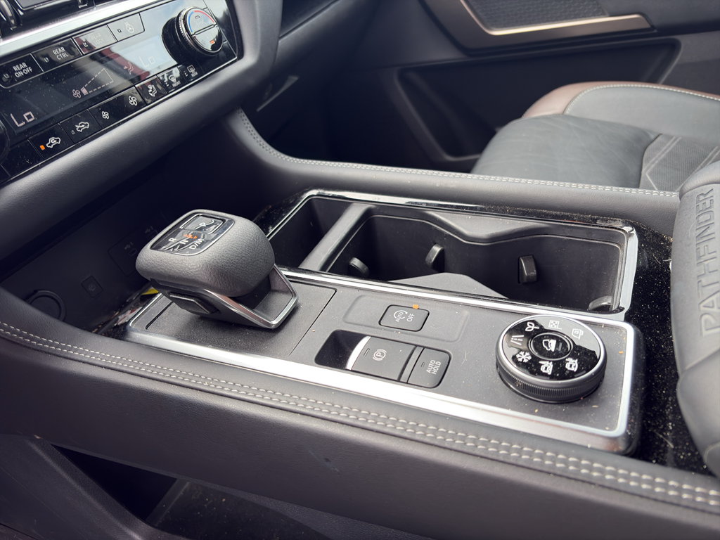 2024 Nissan Pathfinder representative vehicle photo